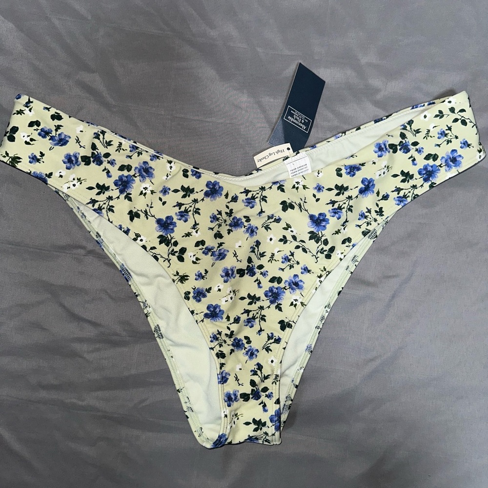 Abercrombie & Fitch bathing suit bottom size XL